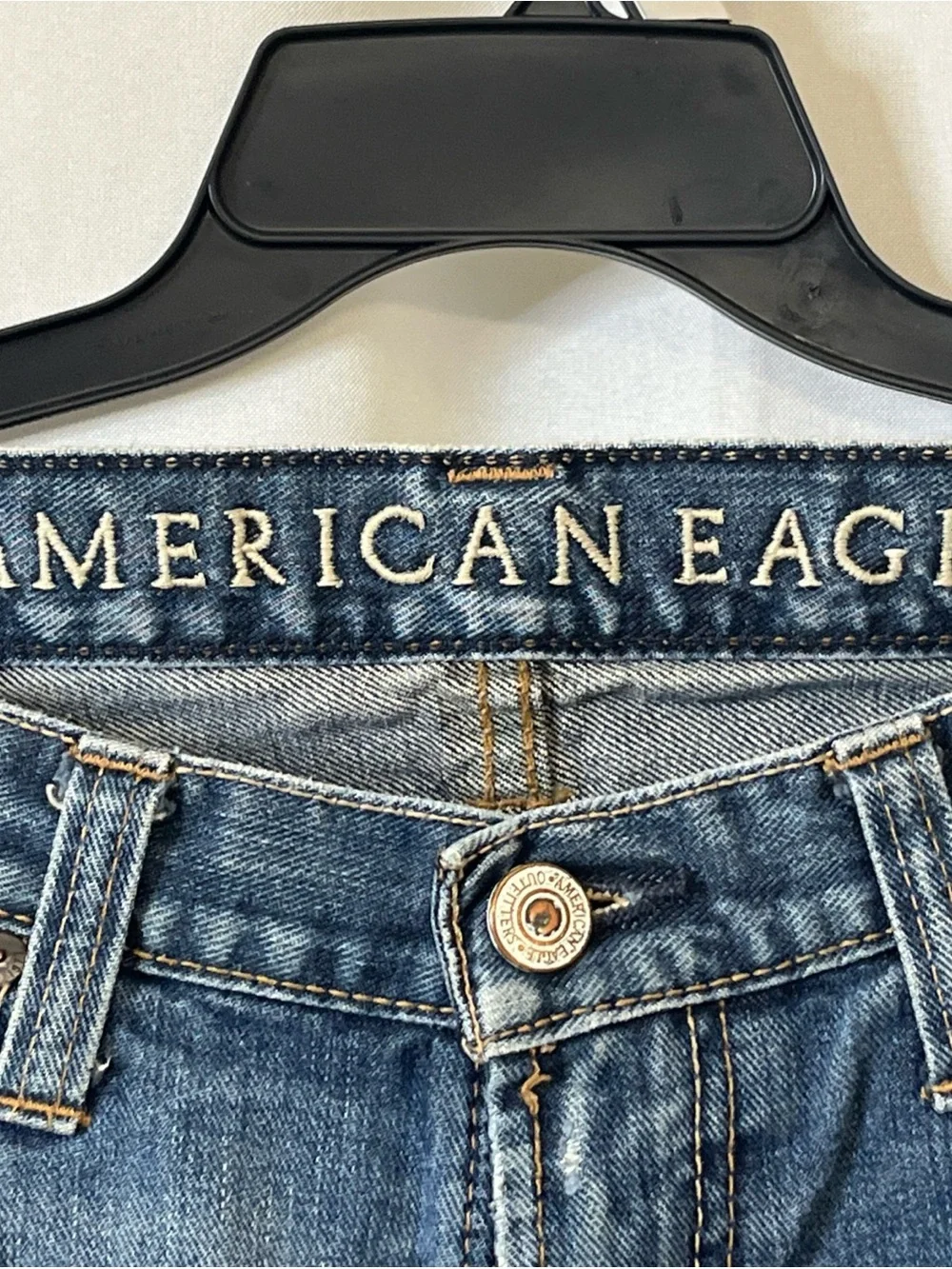 American Eagle Outfitters Men's Blue Straight-Leg Jeans